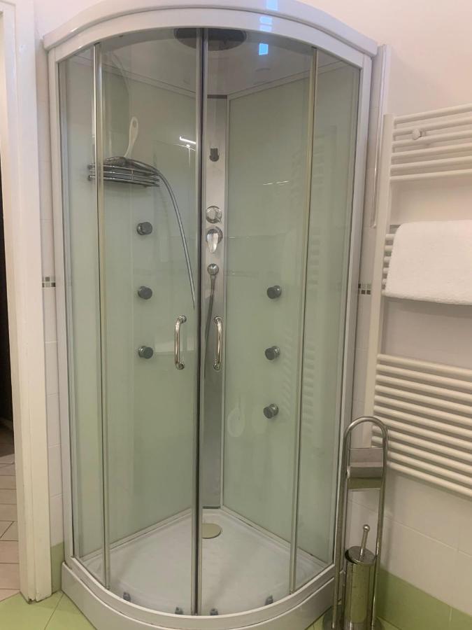 Odeon Apartment In Centro A Livorno Eksteriør bilde