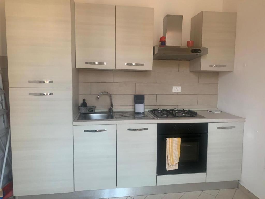 Odeon Apartment In Centro A Livorno Eksteriør bilde