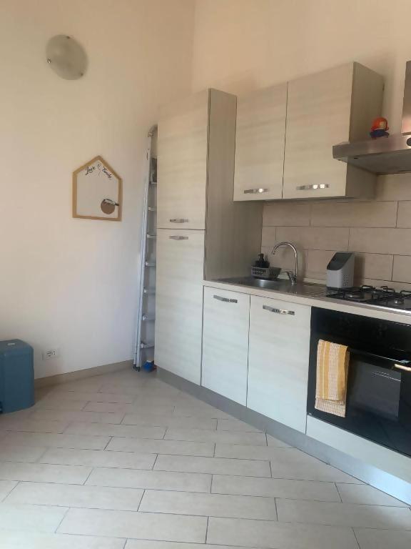 Odeon Apartment In Centro A Livorno Eksteriør bilde